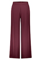 Vera Mont Hose